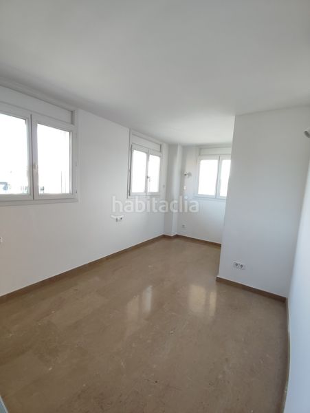 Foto d95bcb1a-74ed-4a4f-b4bc-f1da366a8c9d. Rent duplex with heating parking in Eixample Sud-Migdia Girona