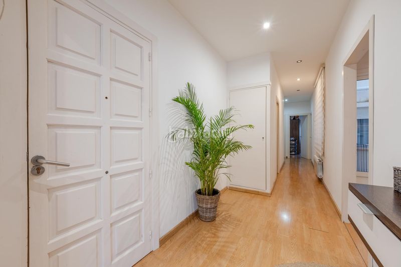 Foto 516a6144-596e-41c2-b6b4-834034055e89. Piso en La Devesa Girona