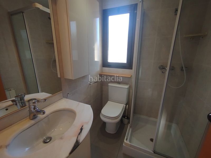 Foto 0f321d30-9232-4317-865b-a9febdea0559. Lloguer pis amb calefacció aparcament piscina a Palau Girona
