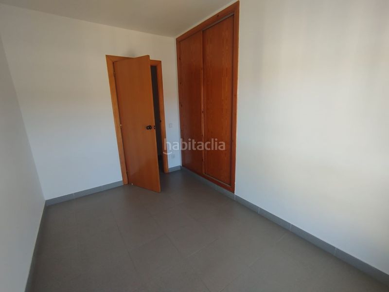 Foto 5038f980-6223-4daf-a178-bd88c97a0fda. Lloguer pis amb calefacció aparcament piscina a Palau Girona