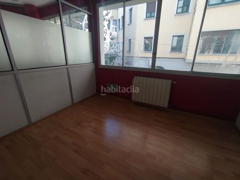 Foto 68a8ffed-0a03-4a7e-8f06-225303e75578. Affitto ufficio con riscaldamento in Eixample Nord Girona