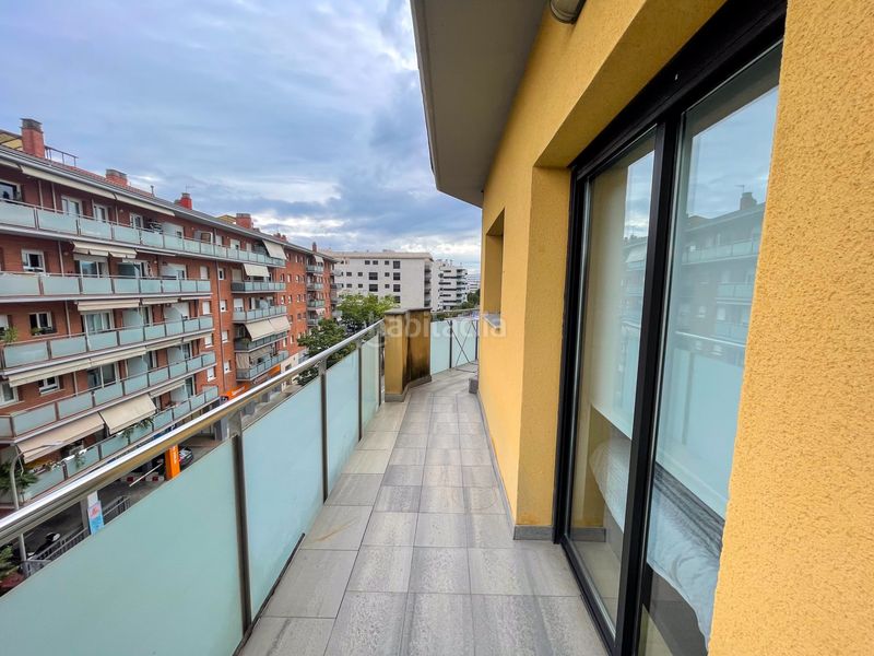 Foto 0cd5e922-fe27-4768-bd1f-7bdc28bbf471. Affitto duplex con riscaldamento parcheggio in Eixample Sud-Migdia Girona