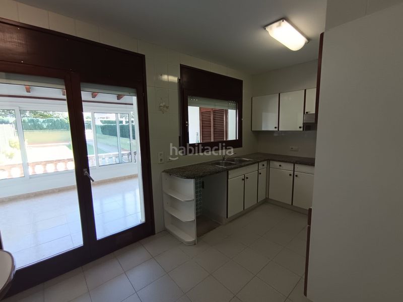 Foto a63e50d1-009a-48ad-8962-2122cd2bc551. Casa adossada amb calefacció aparcament a Taialà - Germans Sabat Girona