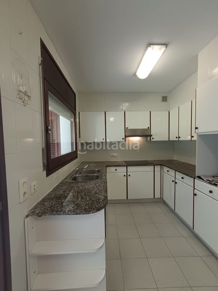 Foto b716dc51-02fa-4e21-872e-5ddecc8e7c17. Casa adossada amb calefacció aparcament a Taialà - Germans Sabat Girona