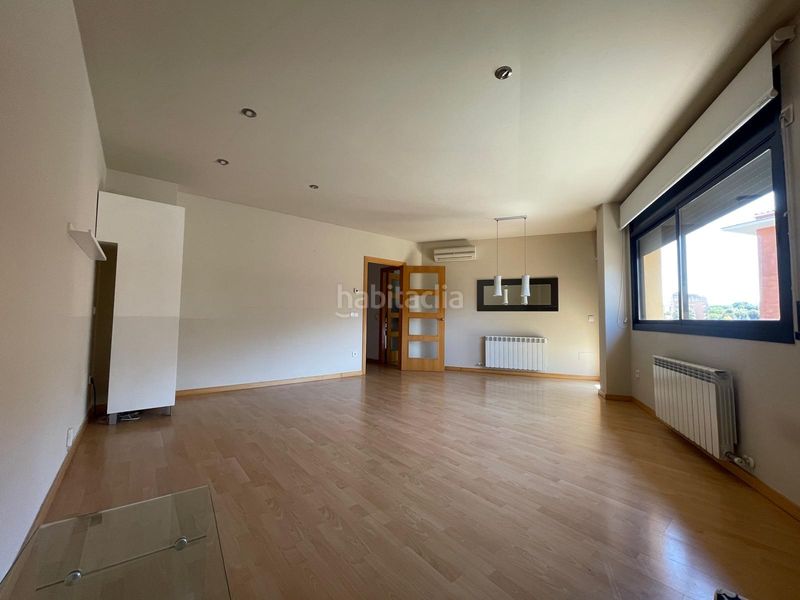 Foto 1b24ec71-278a-466b-9ef3-36a87d557fc2. Rent flat with heating parking in Eixample Sud-Migdia Girona