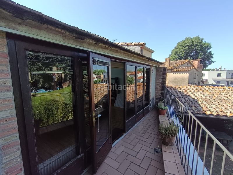 Foto a791b27f-ac86-4540-bbf4-9301c1c81c06. Casa adossada amb calefacció a Vilablareix