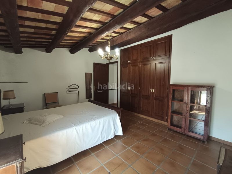 Foto ab6a6fc2-db6b-48bb-a15f-84f73d2a9f7e. Casa adossada amb calefacció a Vilablareix
