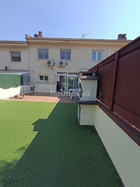 Foto 6721ea01-732c-450f-a5ea-c31f9320c534. Casa adossada amb calefacció aparcament a Fontajau - Sant Ponç Girona