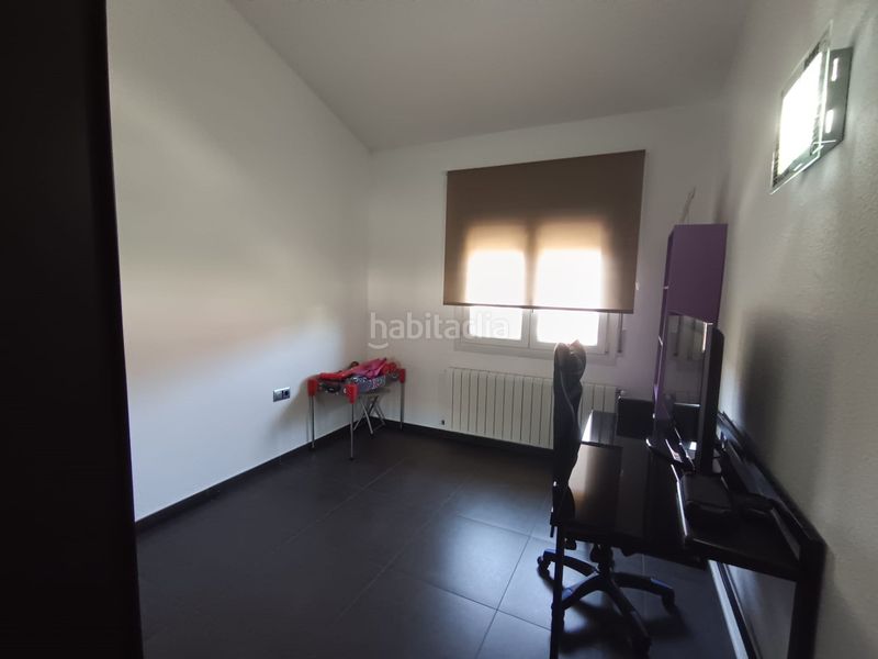 Foto b996bdea-201f-44a7-a9fa-b94073a5f50a. Casa adossada amb calefacció aparcament a Fontajau - Sant Ponç Girona
