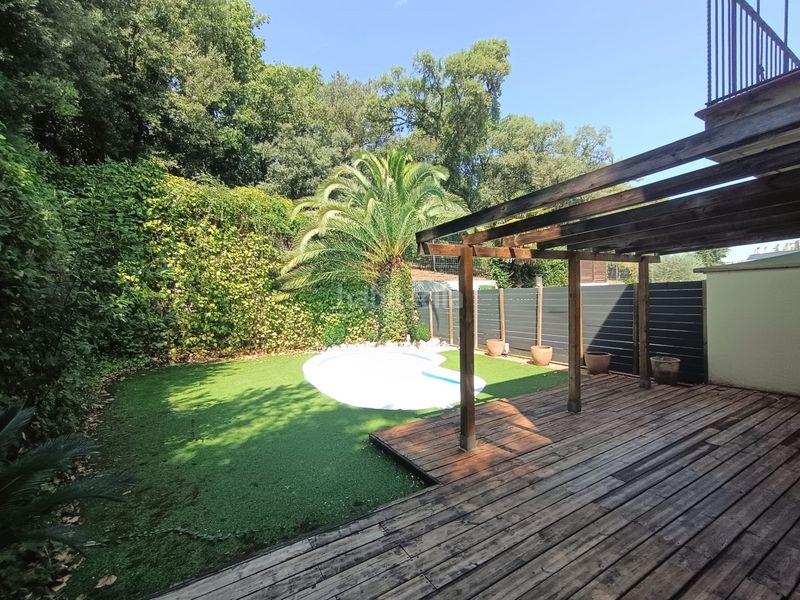 Foto f5124959-d430-4bb8-bf0b-b3d8198d0b81. Reihenhaus mit heizung parking pool in Palau Girona