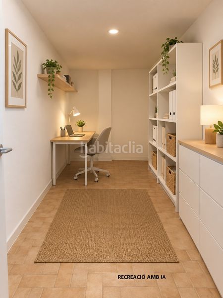 Foto 33af23f5-fbfc-44b6-a996-bc5249de5351. Planta baixa a Eixample Sud-Migdia Girona