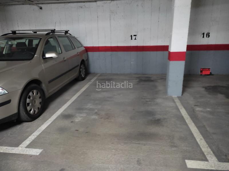 Foto 60169356-4273-45f2-93e1-0da2ea8fb3b4. Rent car parking in Vilablareix
