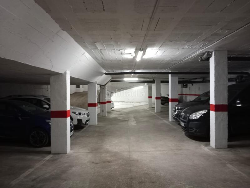 Foto c03a6b98-46b2-4e77-8587-fd2aa8868c45. Rent car parking in Eixample Sud-Migdia Girona
