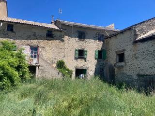 Masia a Rue albert salsas 4. Palau de cerdagne