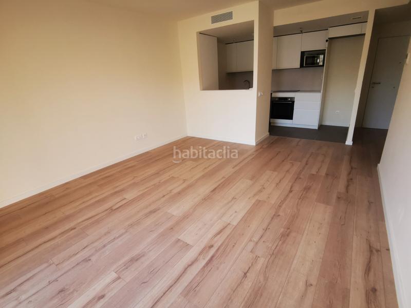 Foto e55bfabd-ddcd-40aa-bf6b-a5f46ab59488. Rent flat in carrer del bruc 28 in Gràcia Sabadell