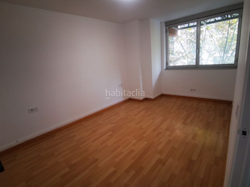 Foto df537ae6-c0eb-4ec1-936c-cda7b45e61f9. Ufficio con riscaldamento in Centre Sabadell