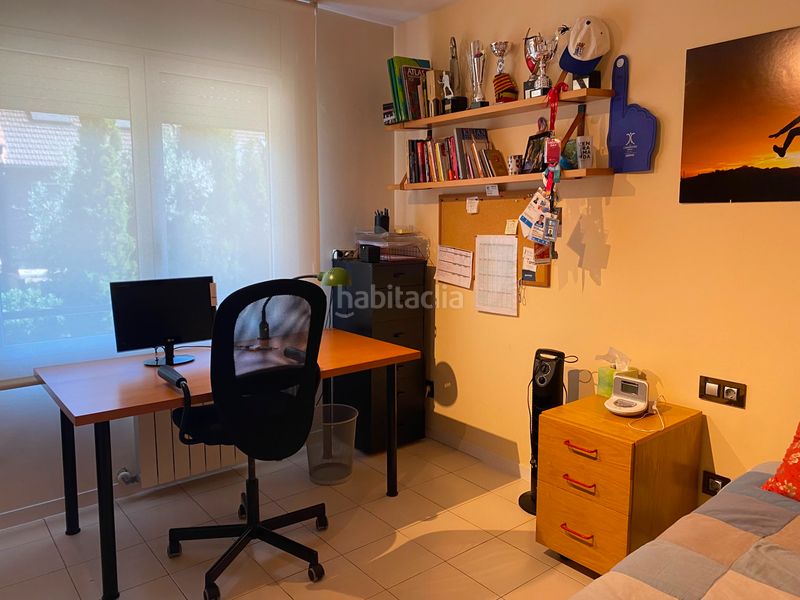 Foto 0c49cb2e-8ceb-4f08-b4b2-3ba6ba213cfe. Casa adossada amb calefacció a Centre Sabadell