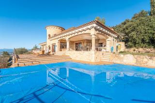 Chalet in Palau-saverdera. Preciosa villa con vistas panorámicas a la bahía de roses
