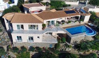 Chalet in N/a. Chalet con 3 habitaciones amueblado con parking, piscina, calefa