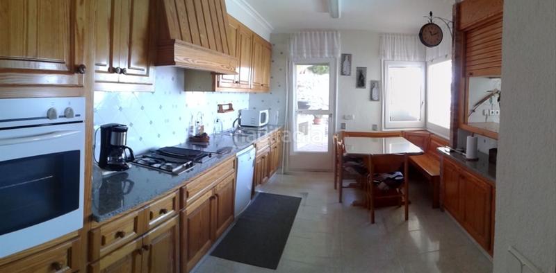 Foto 63a3d757-0a6e-4cdf-8a0d-9176c603eb11. Chalet casa de 4 habitaciones con magníficas vistas a la bahía. en Roses