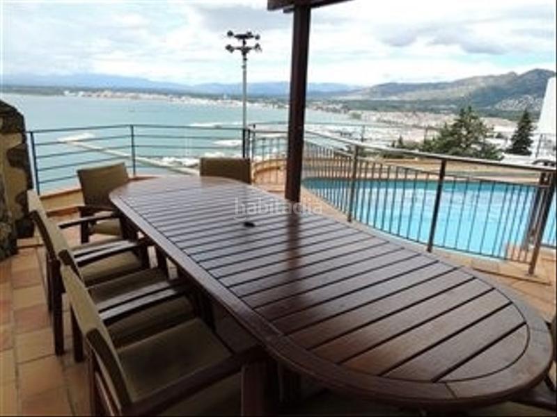 Foto fc381d2f-f208-4ecc-a9d0-623802b189a9. Chalet casa de 4 habitaciones con magníficas vistas a la bahía. en Roses