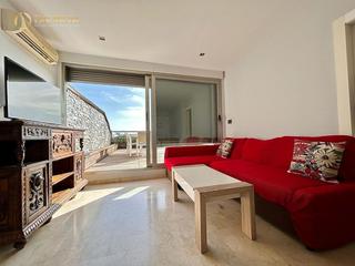 Piso  Poeta villa y blanco. Fabuloso ático con vistas al mar de 2 habitaciones en ensanche d