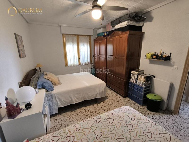 Foto a6860af1-37c2-44c4-9117-c2a5cf25103f. Chalet con parcheggio in La Marina Elche / Elx