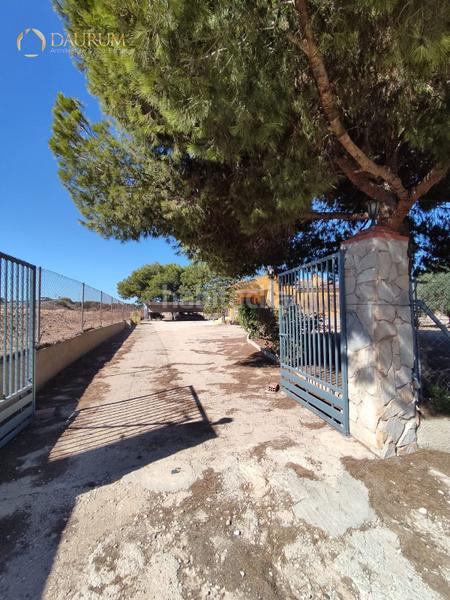 Foto e0e86390-8d27-4443-b3e2-58c5a0c470ae. Chalet con parcheggio in La Marina Elche / Elx