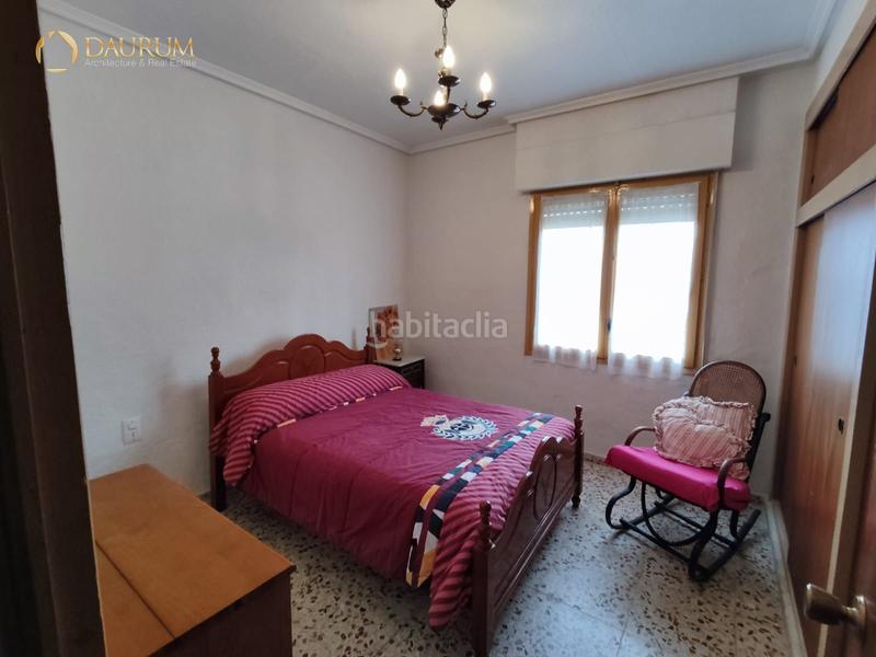 Foto f5f1a79d-952c-47c3-a632-922d9e97ba81. Chalet con parcheggio in La Marina Elche / Elx