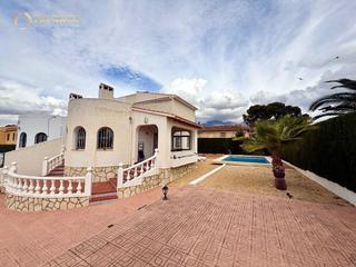 Xalet  Calle baladre. Fantastico chalet de 2 plantas y  3 dormitorios  en la nucia ali