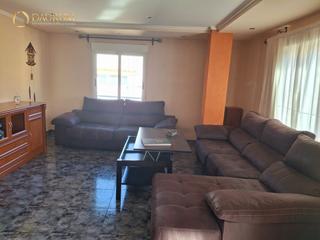 Piso  Calle felipe ii. Fantástica de vivienda de 3 habitaciones  en santa pola