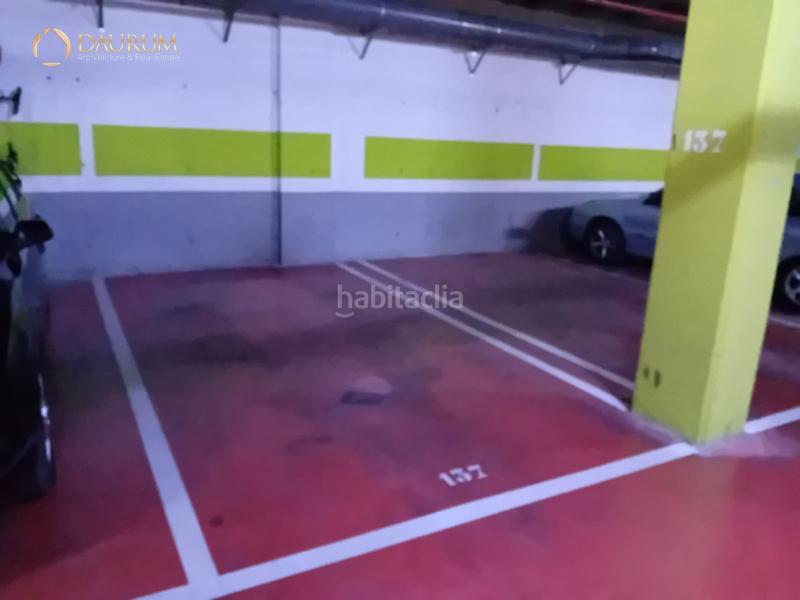 Foto 9f7d6b4c-9a56-4095-a5ff-979ceb6f6f16. Parking coche amplio garaje en Altabix, elche. en Elche / Elx