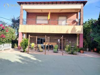 Maison  La escandella. Estupenda casa independiente de 6 dormitorios en agost