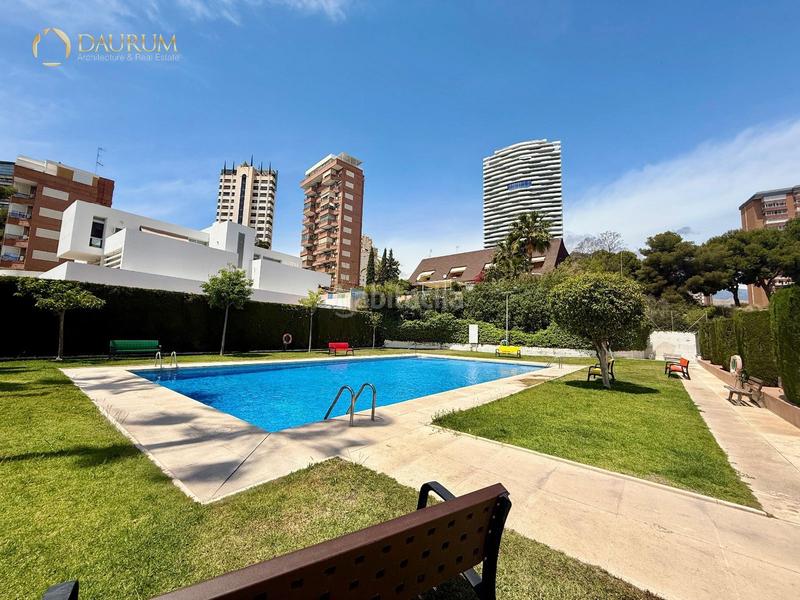 Foto 797d8968-1bbd-49b9-b089-06f5376c52f2. Appartamento con parcheggio piscina in Playa Poniente Benidorm