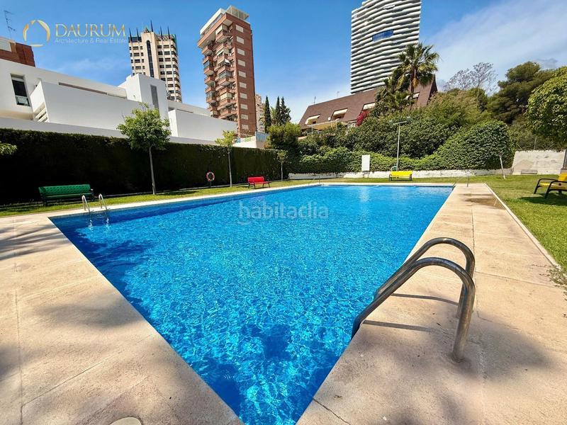 Foto fb672700-e6c6-475b-aa90-121d0d50ec31. Appartamento con parcheggio piscina in Playa Poniente Benidorm