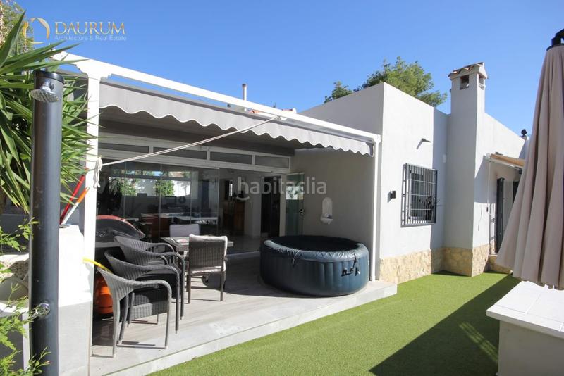 Foto 5799f31c-173a-4ef8-90b1-b2c84b9e2fcd. Chalet fantastico chalet de 3 dormitorios dobales en el tossal bello horizonte la nucia en Nucia (la)