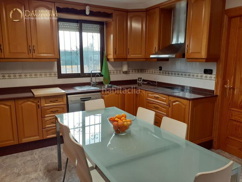 Foto f558630a-3ef7-484b-b542-67ff42b31f5d. Xalet amb aparcament piscina a Jubalcoi Elche / Elx