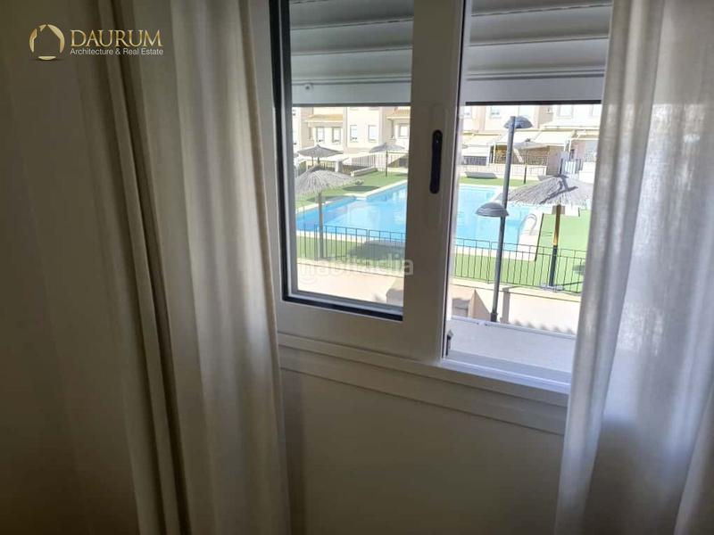 Foto bb37a877-9901-46c2-b421-34a774bae1d6. Casa amb aparcament piscina a Calas Santiago Bernabeu Santa Pola