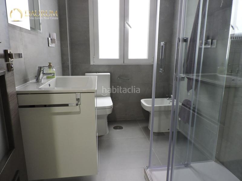 Foto 33fbce8b-8c53-4562-b46c-b6efb2e8eee6. Pis a Barrio del Centro Alicante