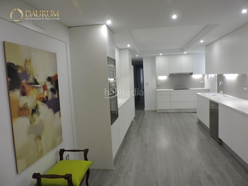 Foto 3b8c43a8-2e10-4824-ab3b-625c20b8d5f3. Pis a Barrio del Centro Alicante