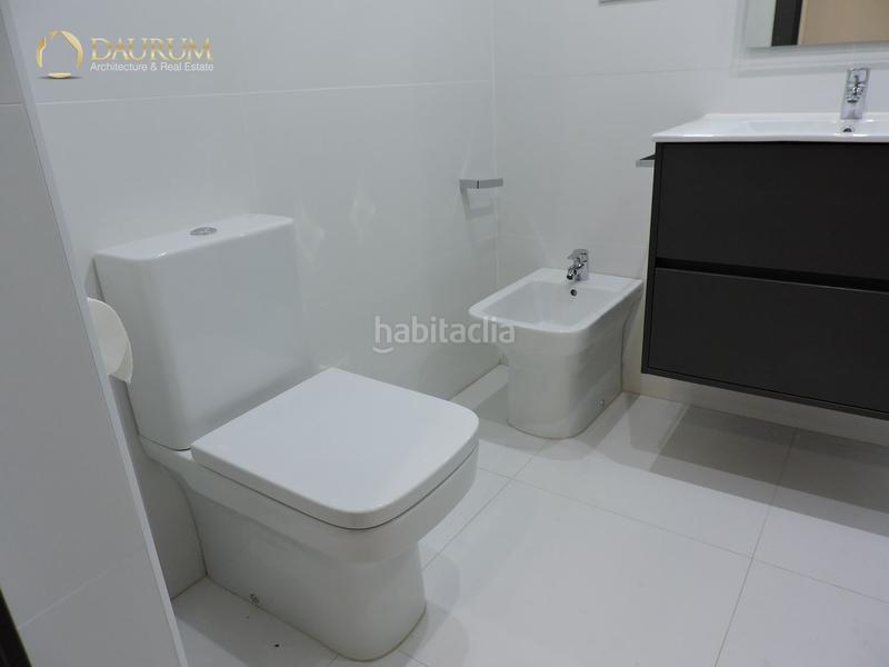 Foto 417ecfd1-011e-45d9-b8d8-116b6a067cb9. Pis a Barrio del Centro Alicante