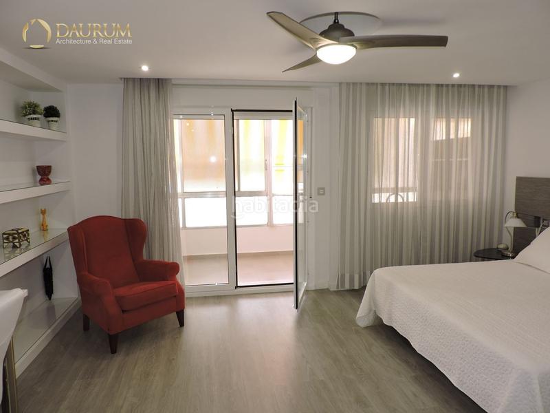 Foto b5296fc4-5db8-43b7-a6d5-d0e996addd1b. Pis a Barrio del Centro Alicante