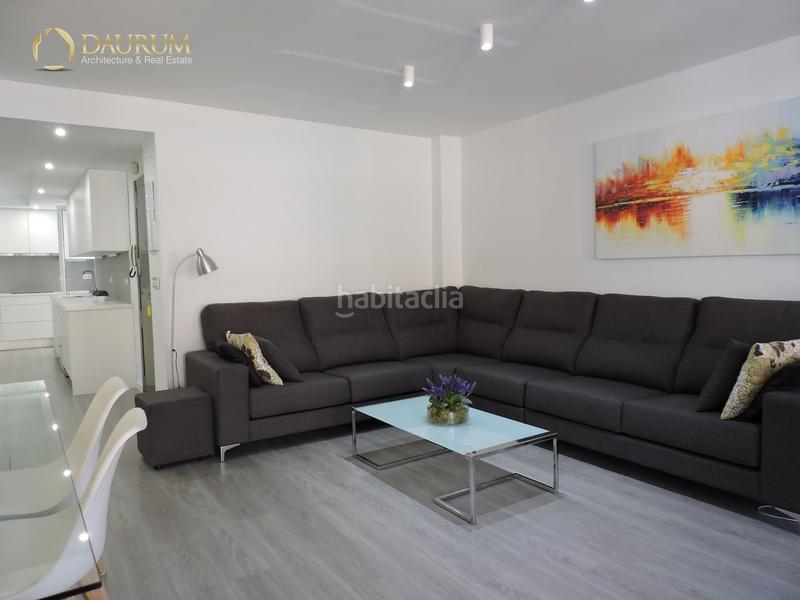 Foto e85183b6-ef0d-4209-906e-d16bb8a41b53. Pis a Barrio del Centro Alicante