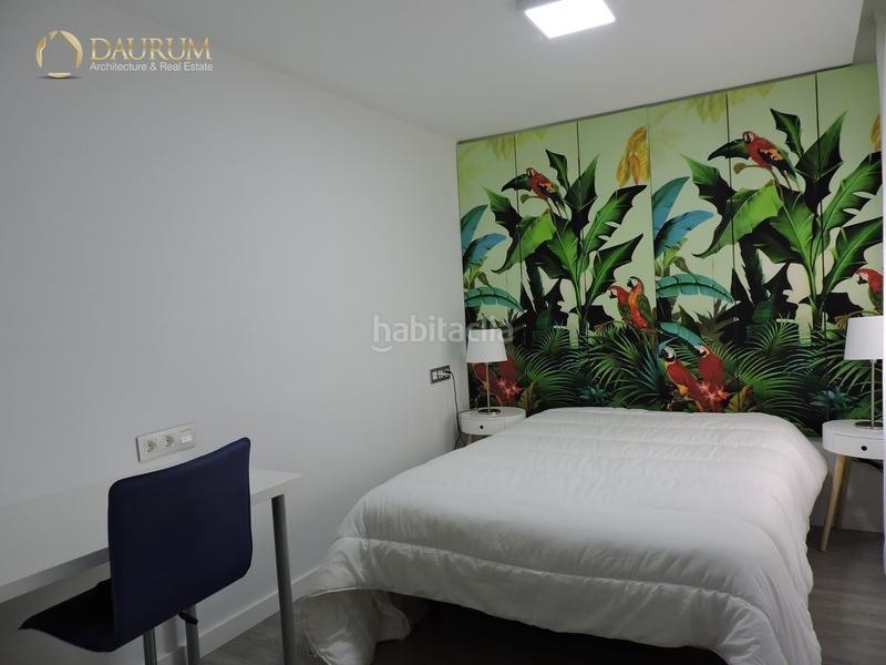 Foto f63c2949-6a94-413a-a1c2-b77eb6209b41. Pis a Barrio del Centro Alicante