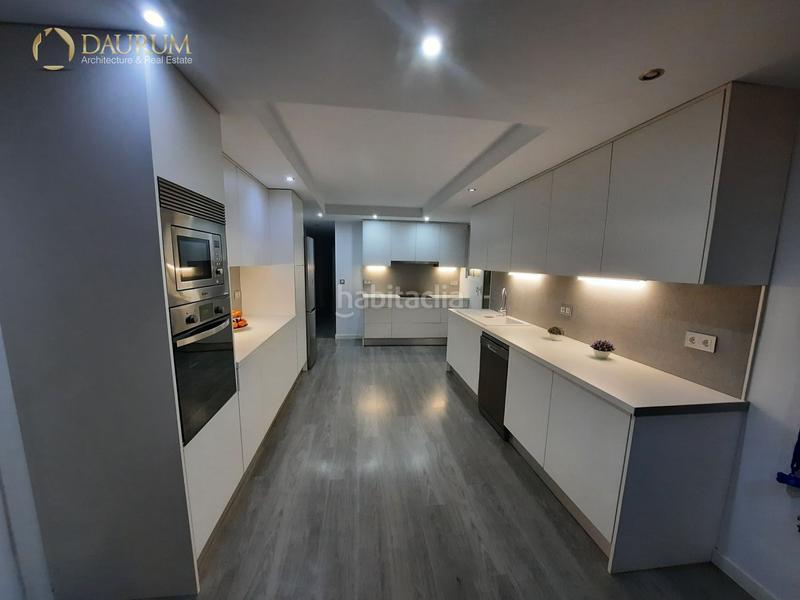 Foto fcb290b4-ecda-4c54-9d5d-3a8ff9899c72. Pis a Barrio del Centro Alicante