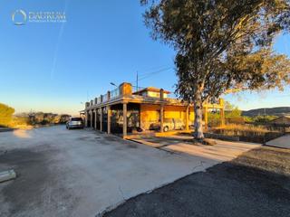 Chalet  Calle poniente. Oportunidad de chalet independiente con 5 habitaciones en reboll