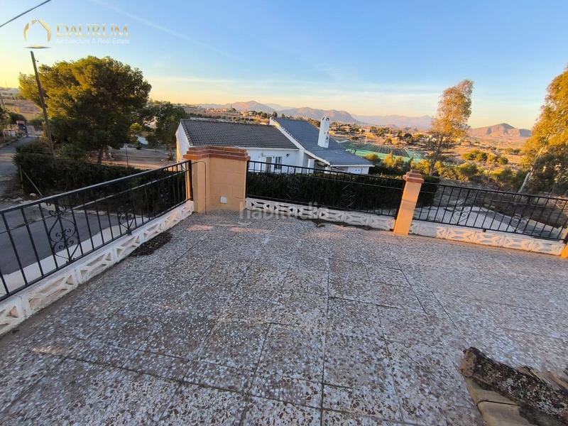 Foto 8c36992b-6382-411d-b0c1-e2b81e082b9f. Chalet con parcheggio in Pla de la Vallonga Alicante