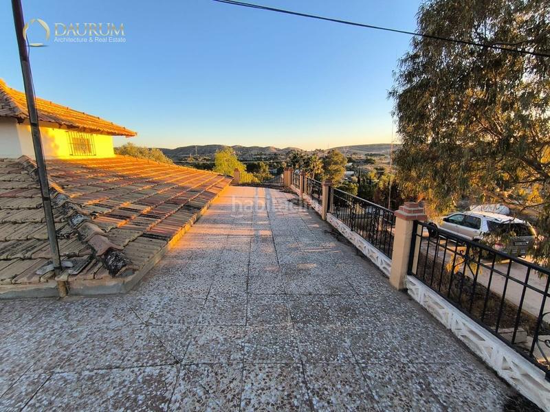 Foto a580e601-6df3-496b-9899-37f7163b777d. Chalet con parcheggio in Pla de la Vallonga Alicante