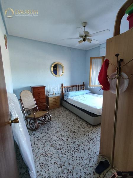 Foto b159c5a8-89ec-45d7-8b24-9d92fa3a56d2. Chalet avec parking dans La Marina Elche / Elx