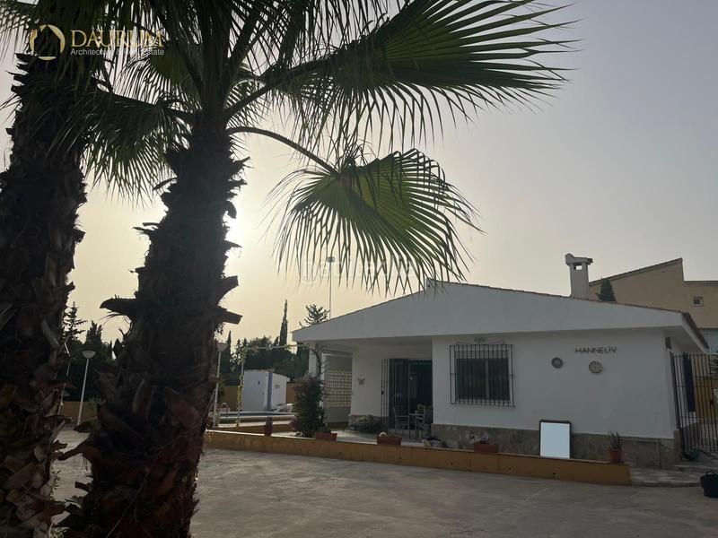 Foto e8eed108-4a4d-49c1-8565-ac45ef404b1d. Chalet con riscaldamento parcheggio piscina in La Huerta Mutxamel